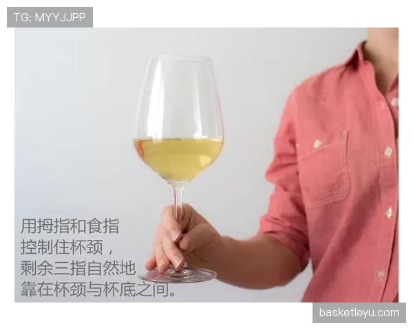 持球突破规则如何正确运用？新手必学的实战技巧详解